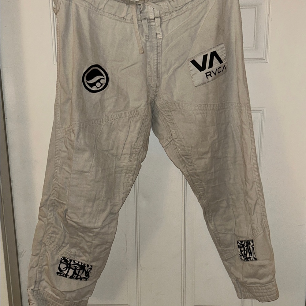 RVCA White Martial Arts Gi with Black Accents - Picture 3 of 4